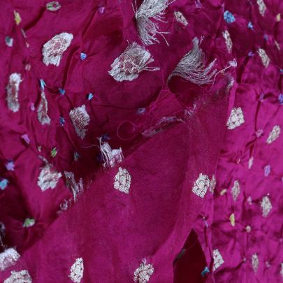 Chiniya silk bandhej with golden zari work - Rani/ Banarasi Bandhej 